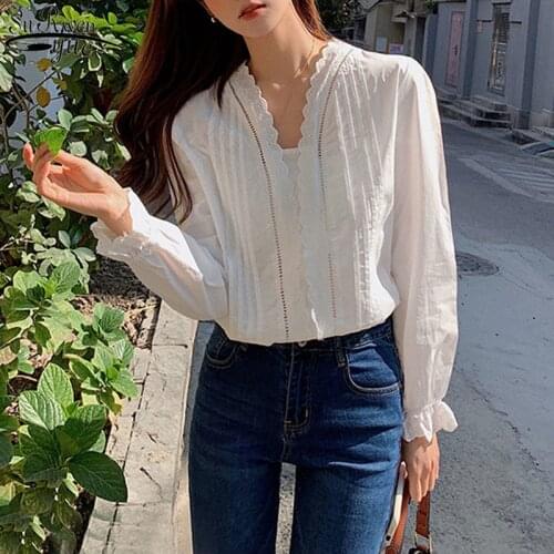 Spring New Loose V-neck Womens Shirt Lace Pleated Design White Shirt Long Sleeve Ruffled Top Female Cotton Blouse Women 13157