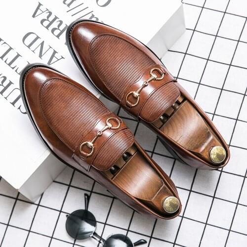 Luxury Loafers for Men Moccasin Homme Light Large Men Dress Shoes Zapatillas Hombre Carved Men Boat Shoes Driving Shoes Men