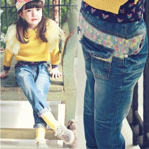 Hot Quality 2018 Girls Jeans for Spring and Autumn Childrens Clothing Kids Flower Embroidered Jeans 2-8 Ages Blue Free Shipping