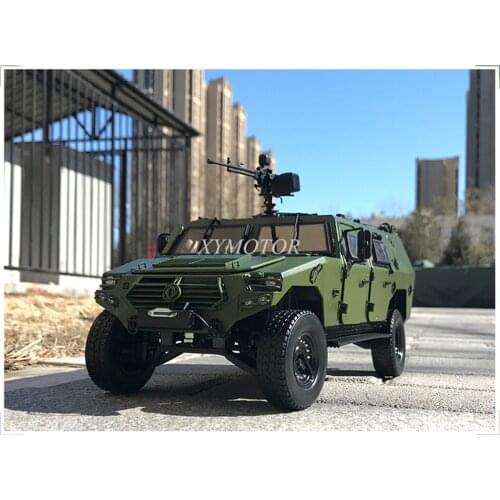 1/18 For Dongfeng Warrior 2nd 70th anniversary Parade Armored Metal Diecast Model Car Display Collection Ornaments Gifts