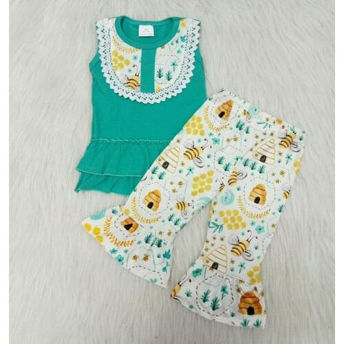 Summer toddler girl clothes hot sell tank top and ruffle capris set girl bee pattern outfit with lace