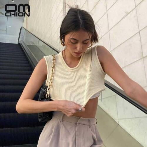 OMCHION O Neck Sleeveless Knit Top 2021 Summer Y2K White Solid Crop Tops For Women Casual Loose Fashion Sexy Knitted Vest LT01