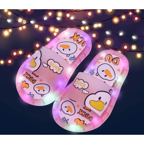 2021 Footwear Luminous Jelly Summer Childrens LED Slipper Girls Slippers PVC Non-slip Beach Sandals Kids Home Bathroom Pink