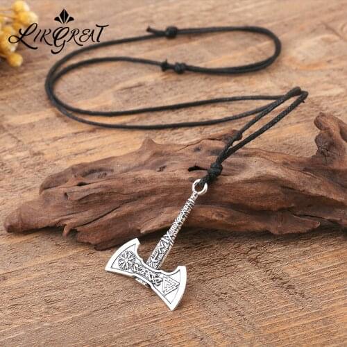 LIKGREAT Nordic Viking Wicca Rune Axe Amulet Necklace for Men Vintage Compass Scandinavian Wheel Pendant Necklaces Pagan Jewelry