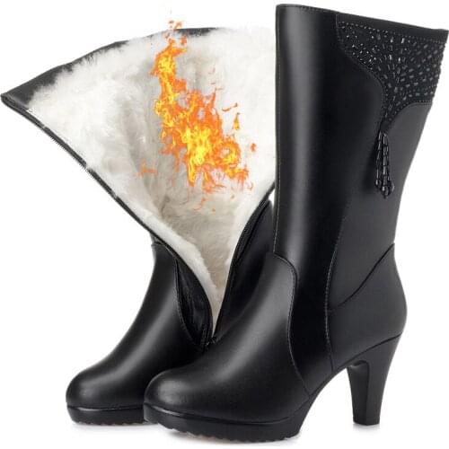 2020 New Elegance Rhinestone Tassels Genuine Leather Boots Winter Mid-tube Boots Women Shoes Warm Plush Wool Snow Boots Big Size