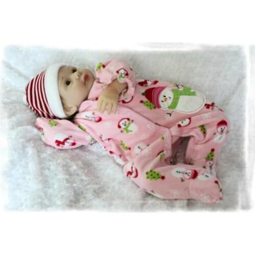 55cm/22inches Baby Doll Safe Soft Silicone Living Doll Cloth Body Lively Kids Gift Rooted Hair