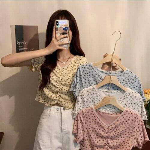 Summer new style lace wood ear short-sleeved V-neck pleated floral T-shirt