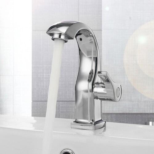 1*Faucet Chrome Bathro0m Faucet Single Hole Pull Out Spout Kitchen Sink Mixer Tap Stream Sprayer Head Cold Water Faucet Torneira