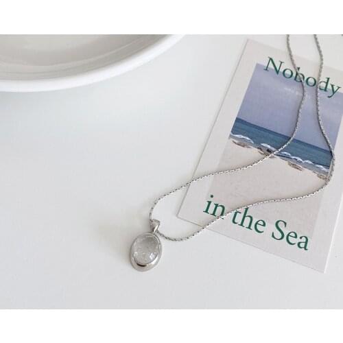 Korea ins niche design geometric ellipse Lunatone necklace female clavicle chain luxury s925 sterling silver fashion wholesale