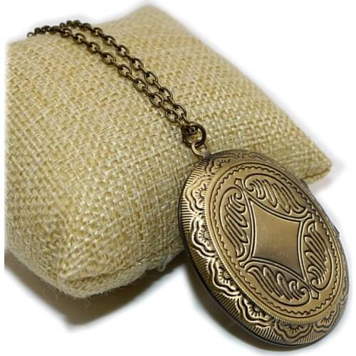 1PCS Retro Brass Oval Carved Pattern Openable Photo Lockets Phase Box Pendant Necklace Memorial Free Chain