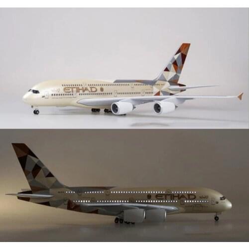 1/160 Scale 50.5CM Airplane Airbus A380 ETIHAD Airline Model W Light and Wheel Diecast Plastic Resin Plane For Collection Toys