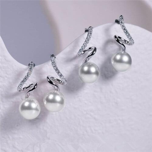 Huitan Newly Designed Imitation Pearl Stud Earrings for Women Modern Shape Bridal Wedding Engagement Accessories Fashion Jewelry