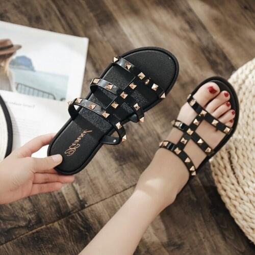 Fashion Women Slides Summer Rivet Slippers Women Shoes Flip Flops Slide Sandals Upstream Lady Shoes Slides