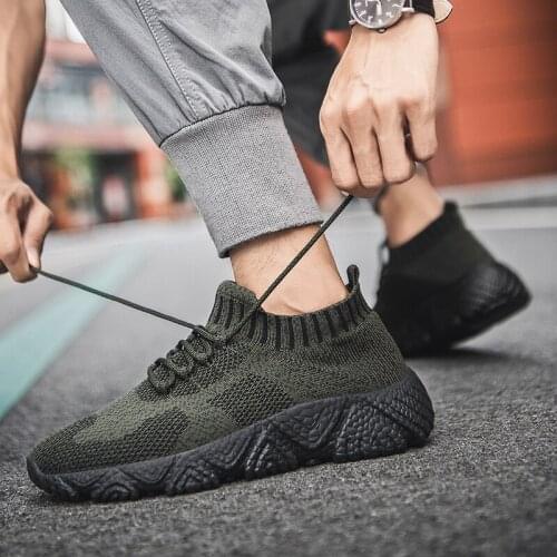 New 2021 Men Running Shoes Breathable Outdoor Sports Shoes Lightweight Sneakers For Women Comfortable Athletic Training Footwear