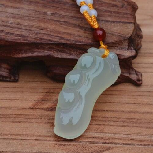 Wholesale Hot sale natural primary color ice chalcedony pendant Green Beans pendant necklace Women jewelry gifts