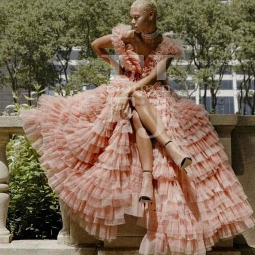 2020 Fashion Ruffled V-Neck Slit Prom Gowns Tiered Puffy Long Evening Party Dresses Custom Made Zipper Back Tulle Dress vestidos