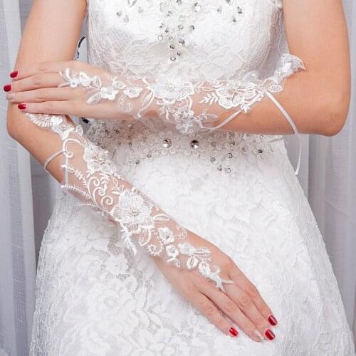 Design Elbow Length Bridal Gloves Ivory Fingerless Lace Wedding Gloves Crystal Wedding Accessories