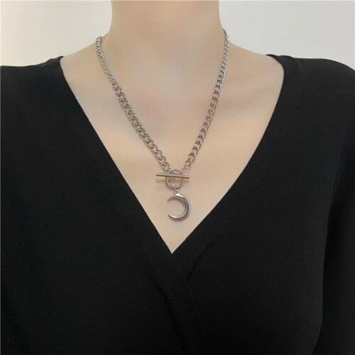10pcs / lot fashion jewelry metal thick chain moon necklace