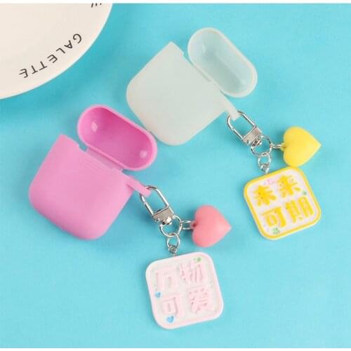 Fashion Text Listing Lovely Heart Keychain Cute Candy Color Heart Pendant Keyring Women Backpack Phone Airpods Key Chains Gifts