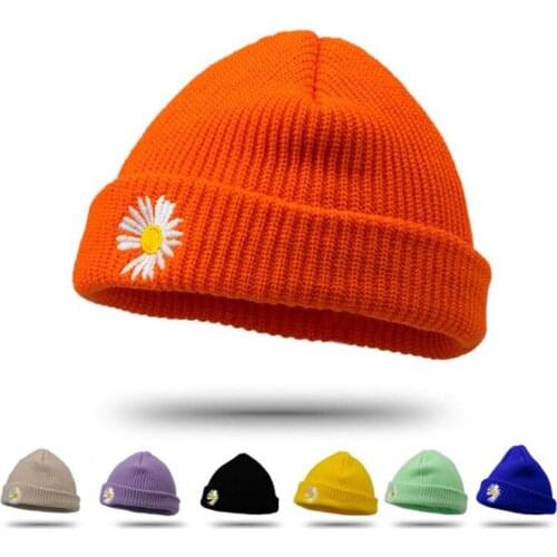 Autumn adult women casual soft skullies beanies Winter flower daisy embroidery Thick warm Knitted hat Curled landlord Caps