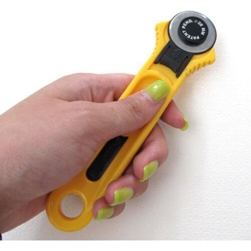 1 Pcs Handicrafts Tailors Scissors Knife Fabric Cutter Stainless Steel Round Turns Hobs Cloth Paper Cut Handmade Patchwork