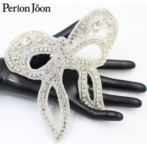 1PC Glitter Handmade Rhinestone White Bow Applique Sewn on Wedding Dress Crystal Patch Decoration Accessories WH00026