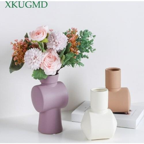Hot New Products Nordic Creative Ceramic Art Vase Dried Flower Flower Arrangement Plant Pot Home Decoration Ornaments