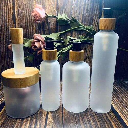 60ml 120ml 150ml 250ml Frosted Plastic Bottle with Bamboo Lid engraving logo empty cosmetic containers