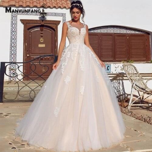 Luxury Sleeveless Embroidery Appliques Tulle Court Train Bridal Ball Gown Custom Made Backless O-Neck Wedding Dress for Women