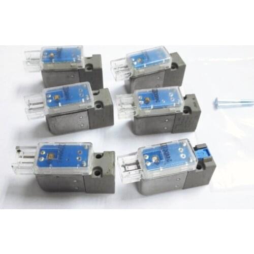 NEW SM8MM V114A-5MOU V114T-5MOZ 12 16MM Electromagnetic Valve J6702045A