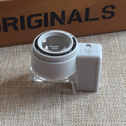 8X 23mm Cylinder Magnifier with Scale Focal length-adjustable Magnifying Glass with LED Light Source