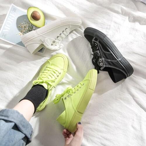 Summer new canvas shoes Korean version low top small white shoes female lazy feet on half pallet flat shoes fluorescent green