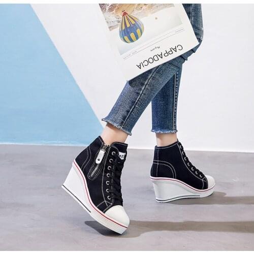 Voesnees Women's Hidden Platform Shoes