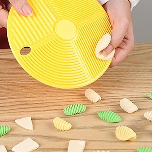 Multi Purpose Yellow Cooking Tool Pasta Pastry Board for Household 1Pcs Kitchen Supplies DIY Mould Macaroni Boards