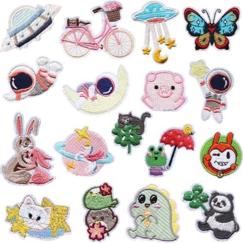 50pcs/Lot Embroidery Patches Letters Clothing Decoration Accessories Animal Astronaut Cat Pig Diy Iron Heat Transfer Applique