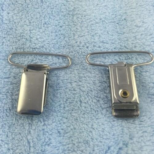 100pcs/lot 35mm Silver Metal Rectangle Shape Baby Pacifier Clips Hook Funny Holders Paci Suspender Accessories Plastic Insert