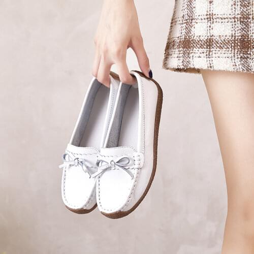 Real cowhide womens shoes new beef tendon soft sole Korean middle-aged and elderly mother shoes shallow mouth snail shoes