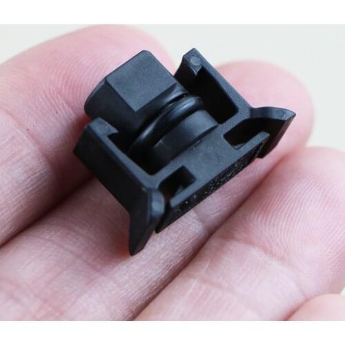 31368308 Car water tank filling kettle plugging radiator Water plug For VOLVO C30 S40 S60 S80 V40 V50 V60 V70 XC60 XC70 31368308