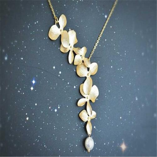 Fashion Gifts Temperament Orchid Flower with Pearl Pendant Necklaces Long Chain Necklace for Women Girls