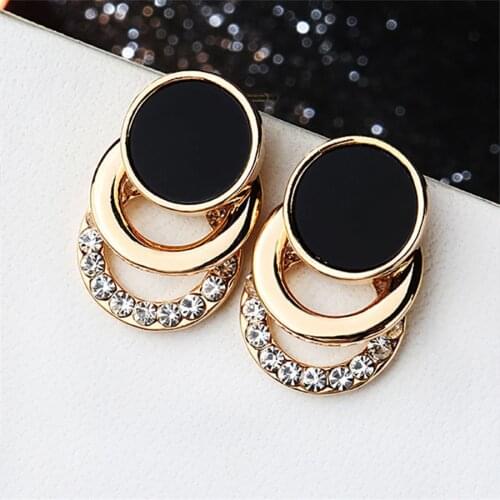 2021 Popular Fashion Simple Geometric Round Crystal Womens Pendant Earrings Temperament Multilayer Black Anti Allergy Earrings