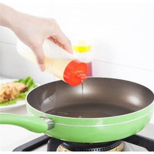 Squeeze Type Sauce Bottle Food Grade Safe Plastic Seasoning Bottle Ketchup Jam Olive Oil Bottle Tools