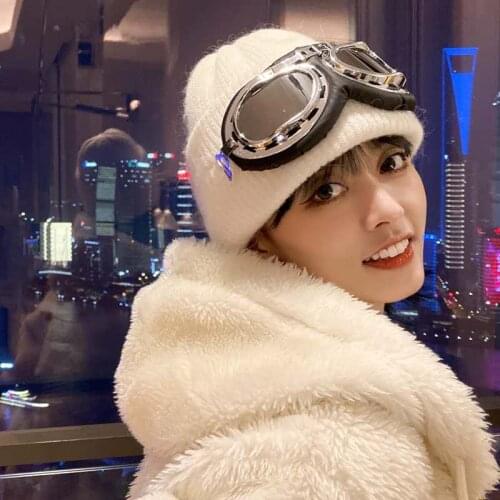 Fashion Winter Outdoor Glasses Women Hat Wool Cap Balaclava Protection Thick Skullies Beanies Hat Women