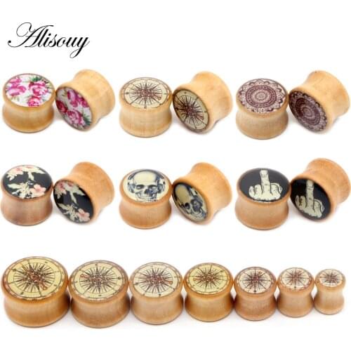 Alisouy 2PCS Wooden Ear Plugs Flesh Tunnels Flower Skull Gauges 8-20mm Ear Tragus Expander Nature wood Body Piercing Jewelry