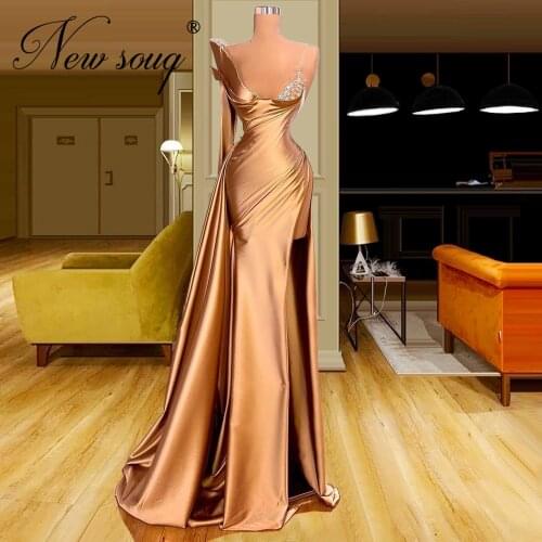 Crystals Long Prom Dresses Robes Dubai Design Cut-out Arabic Evening Dress 2021 Women Beads Party Gowns For Weddings Middle East