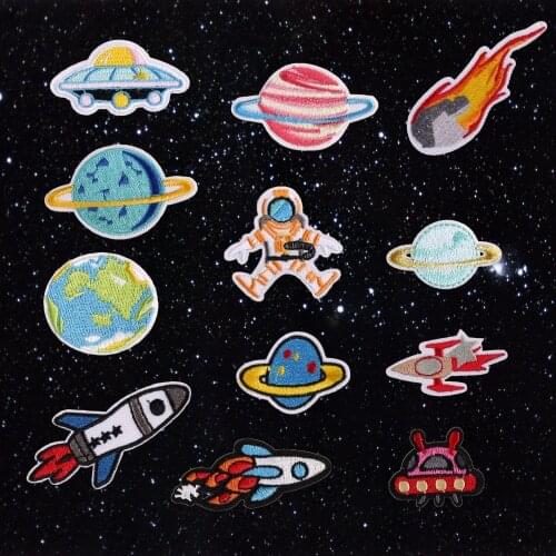 1 PCS UFO Astronaut Planet parches Embroidered Iron on Patches for Clothing DIY Stripes Stickers Custom Badges