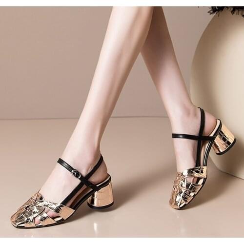 Hollow out mid heels sandals women Summer shoes women Fashion Buckle Strap Open toe sandals Square heels zapatos de mujer