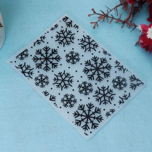 Plastic Embossing Folder Template For DIY Scrapbook Photo Album Card Paper Craft Christmas Snowflake Retailsale