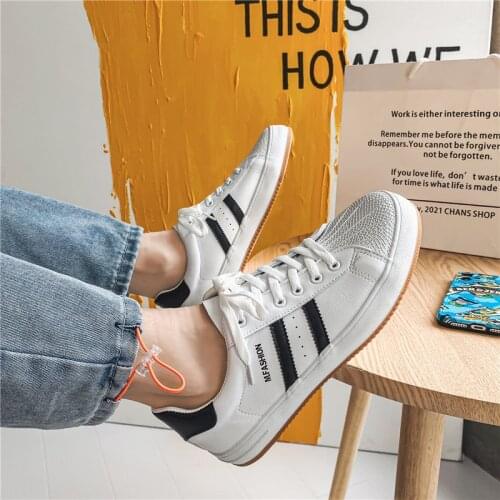 White Sneakers Men Anti-Slip Waterproof Flat Sport Shoes Fashion Casual Mens Skateboarding Shoes Man 2021 New Walking Shoes