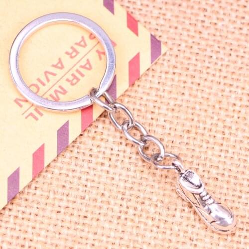 20pcs New Fashion Keychain 20x10x7mm football soccer shoes Pendants DIY Men Jewelry Car Key Chain Ring Holder Souvenir For Gift