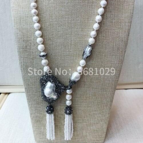 2018 glittering and translucent pearl necklaces are popular in Europe and America